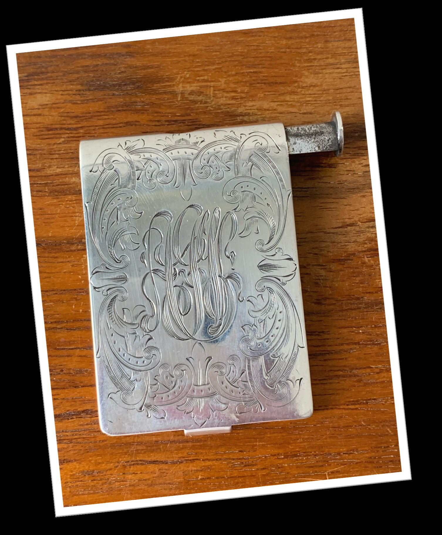 ART MFG N.Y 1890 COMBINÉ ORNEMENTS