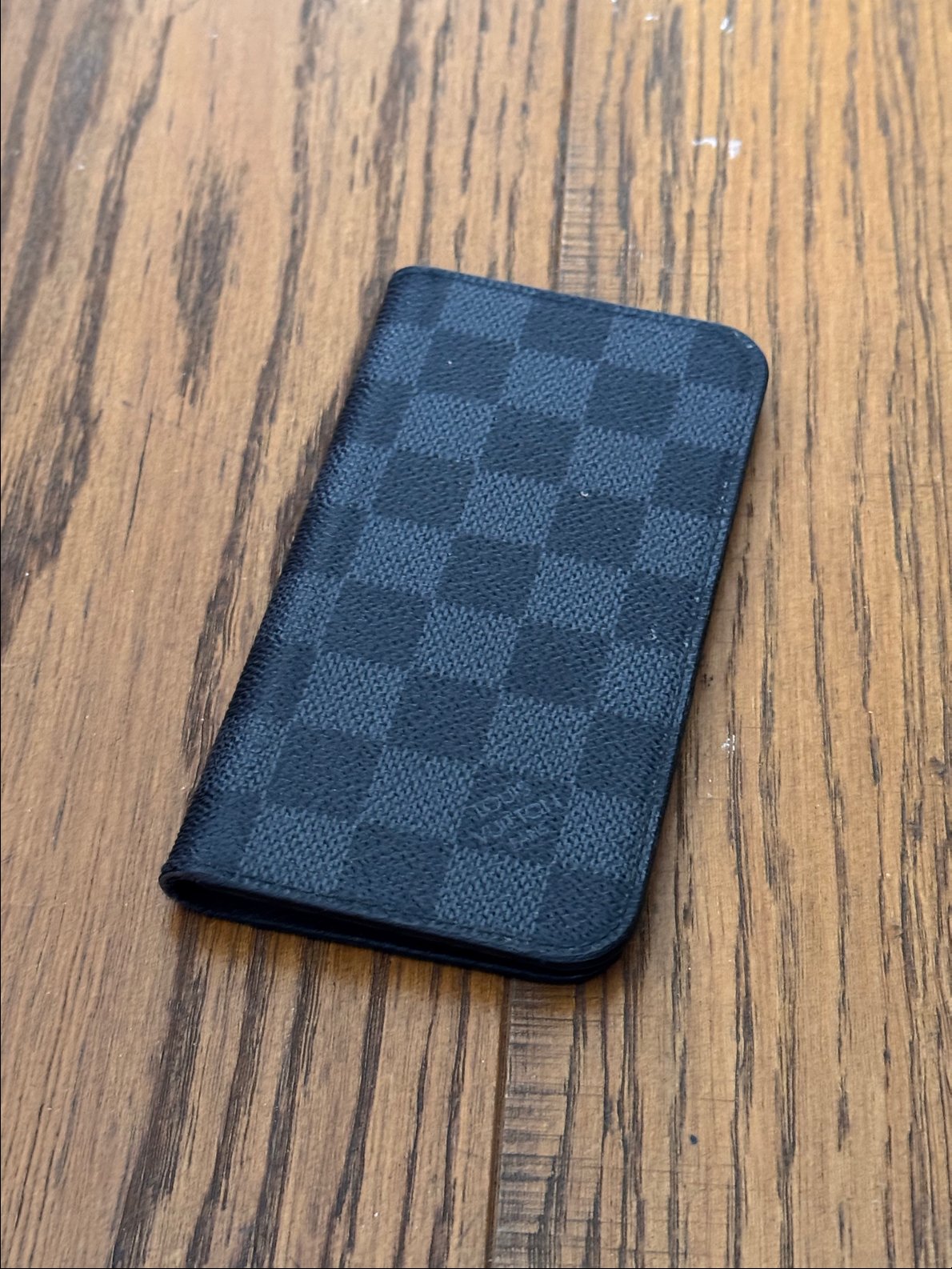 LOUIS VUITTON 2010 ETUI VINTAGE FOLIO IPHONE 8