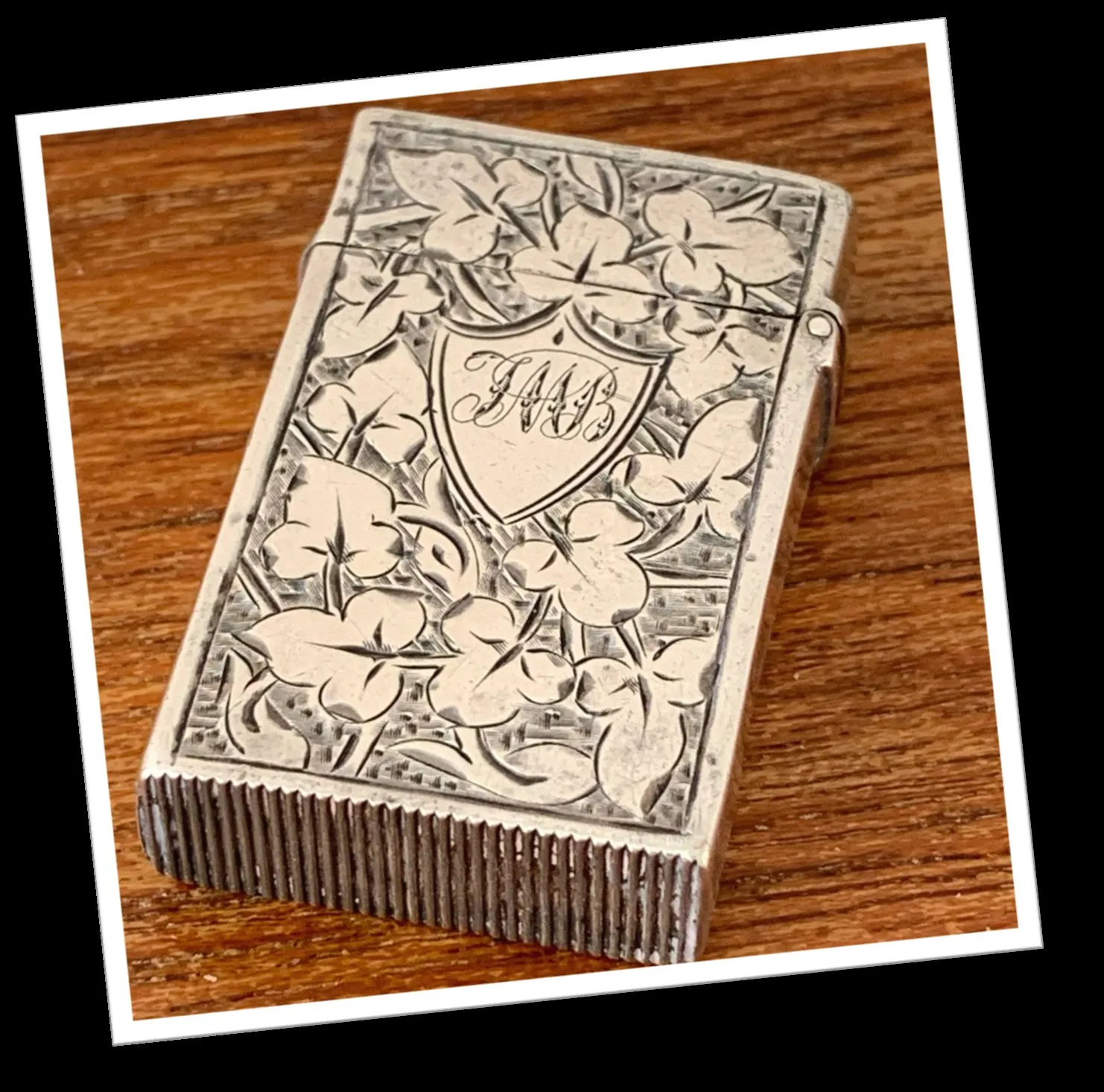 HILLIARD & THOMASON 1876 FEUILLES D’ÉRABLE