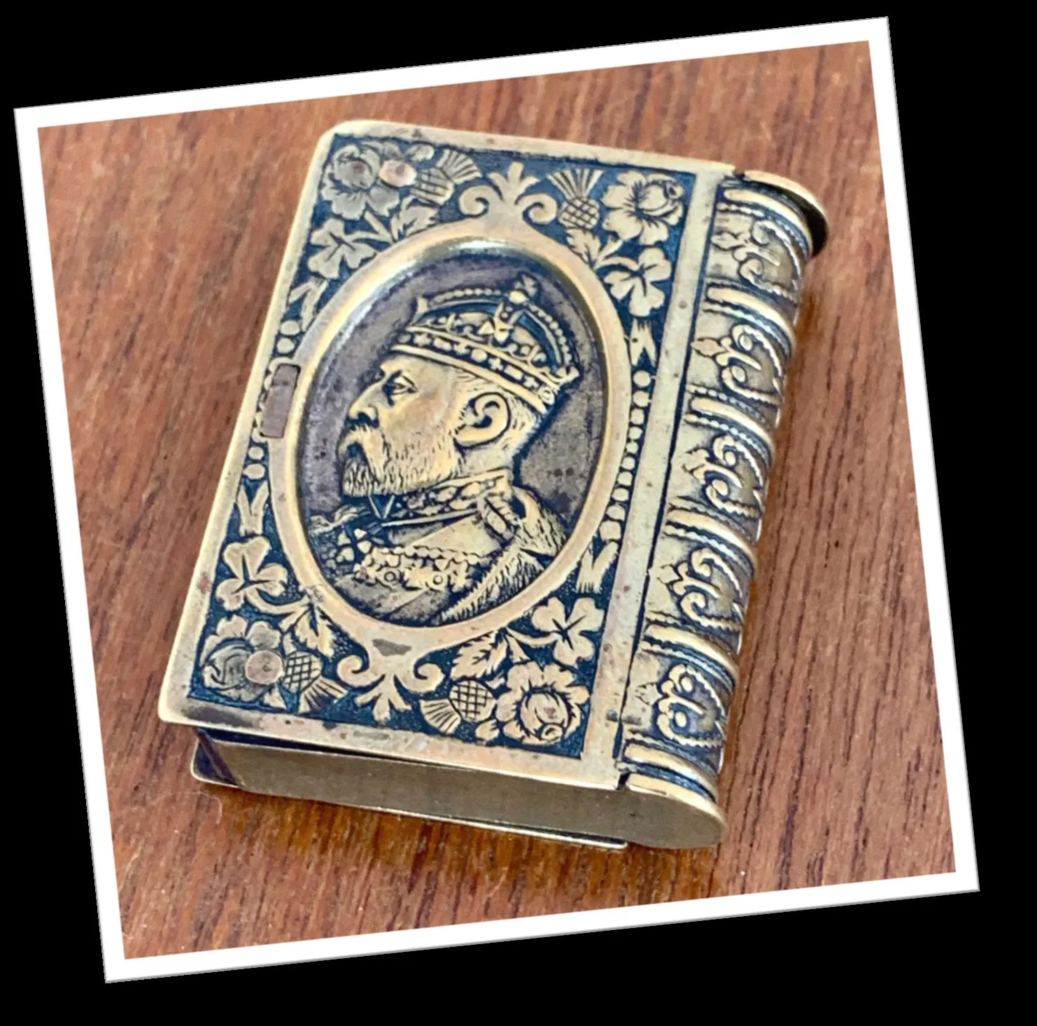 N.I 1900 LIVRE ANTIQUE EDWARD VII
