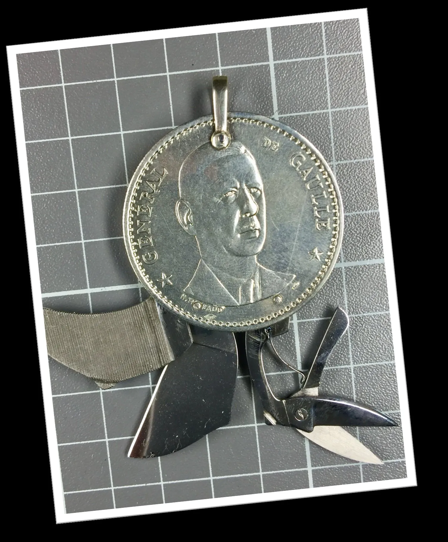 ELOI 1970 CHARLE DE GAULLE CROIX DE LORRAINE