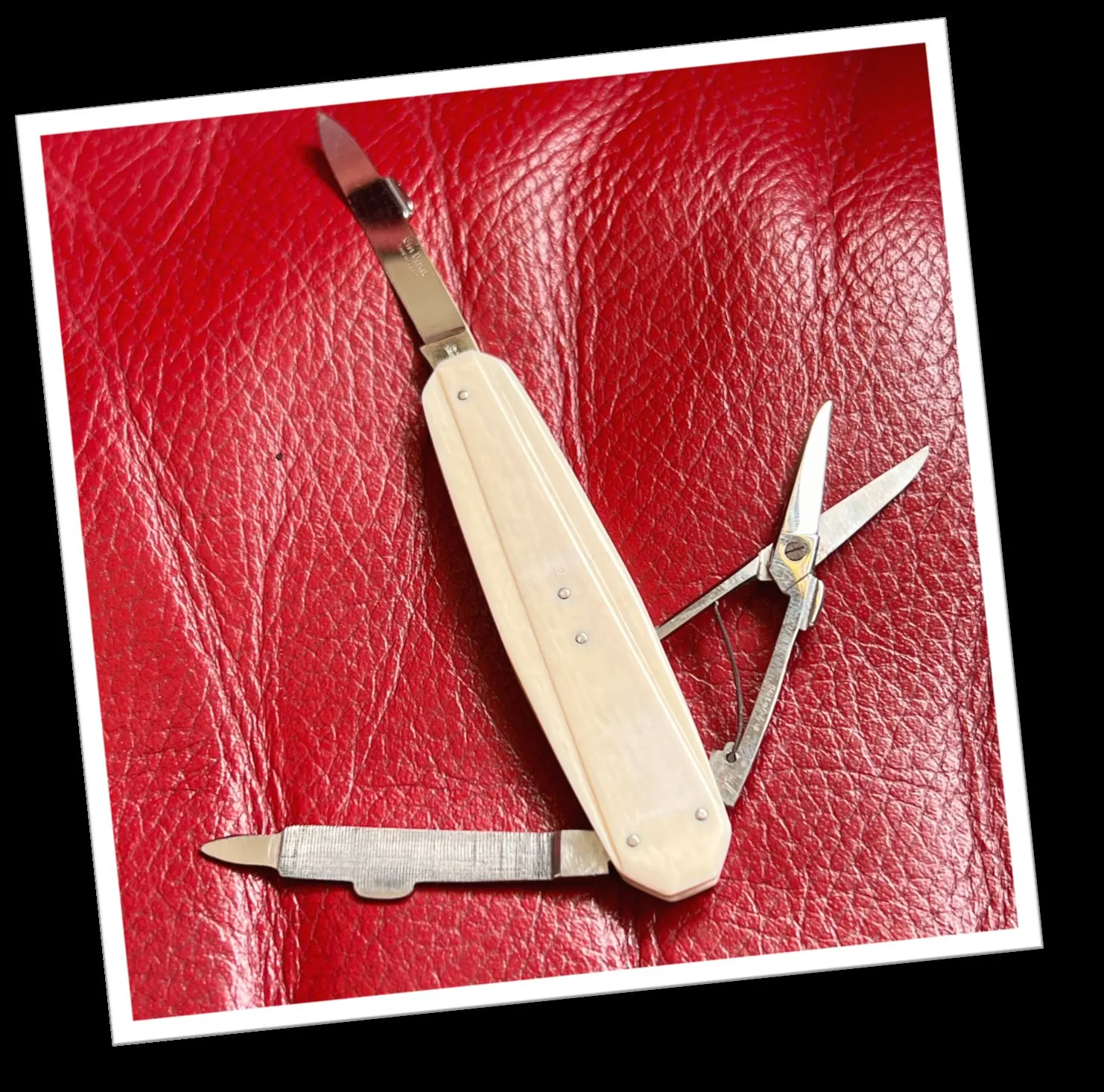 CUTIECUT ELOI 1950 IVOIRE ART DECO