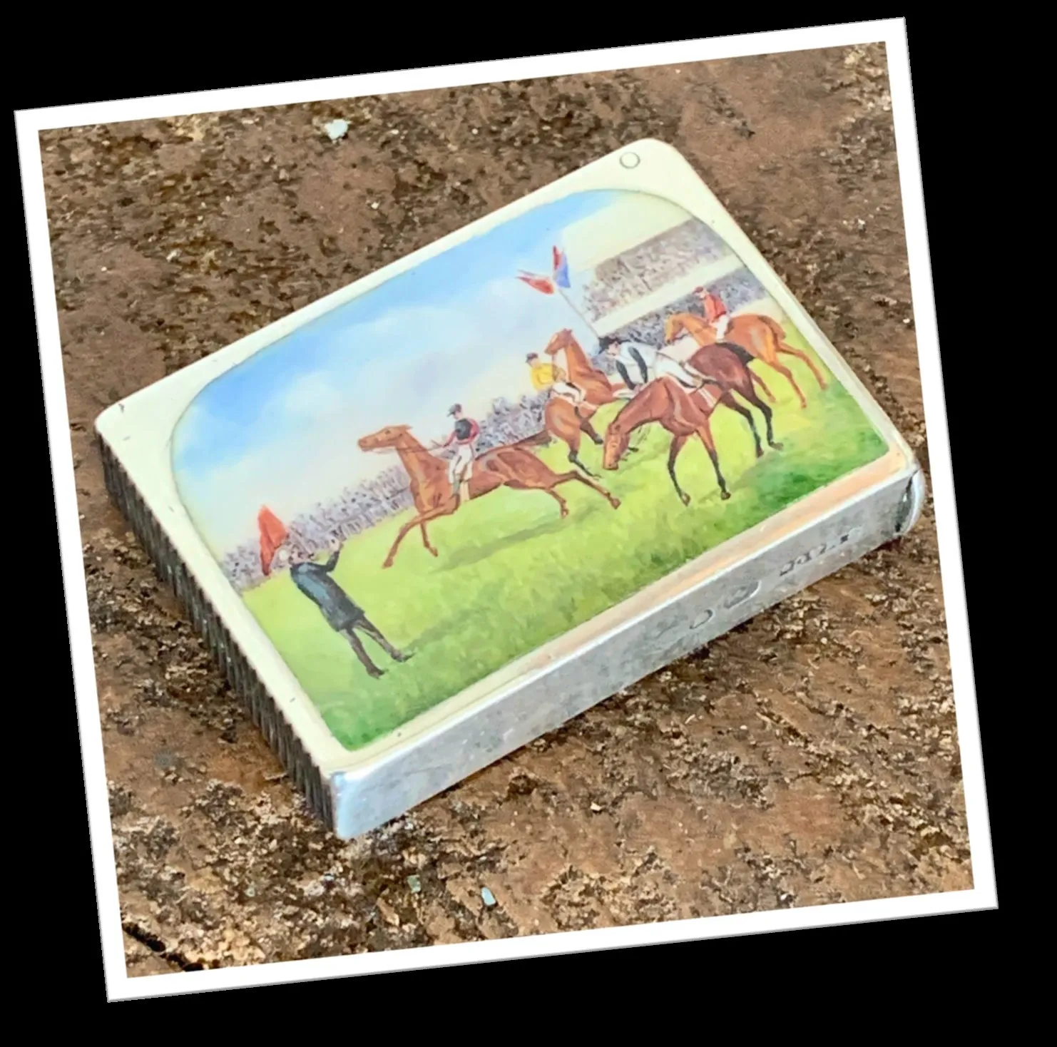 SAMPSON MORDAN 1890 DERBY ANGLAIS ÉMAILLÉ